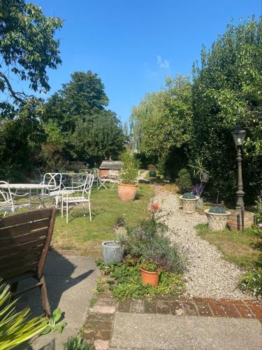 Guest House Frasers