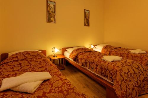 Enjoy Inn