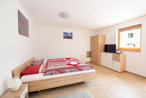 Apartments And Rooms Kravanja