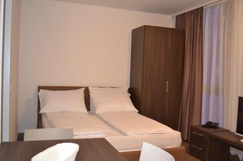 Bayer's BoardingHouse Hotel