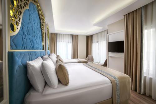 Great Fortune Design Hotel