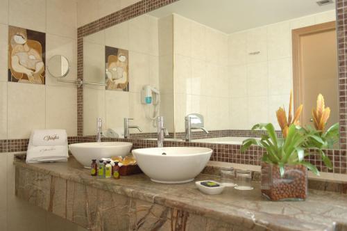 Valis Resort Hotel