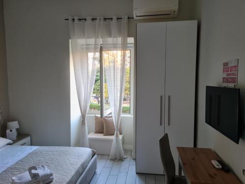 Esposito Plaza-Rooms & Suite