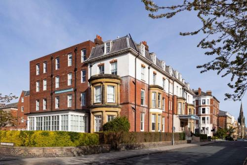 Bay New Southlands Hotel