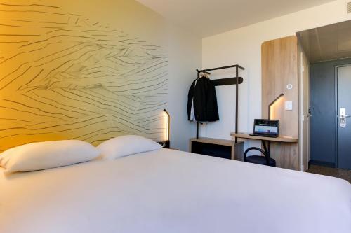 B&B HOTEL Reims Croix Blandin