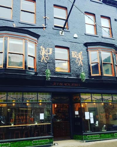 Jet Black Jewel
