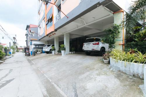Jops Suites Budget Hotel By RedDoorz