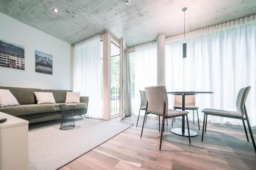 Blackhome Innsbruck City South