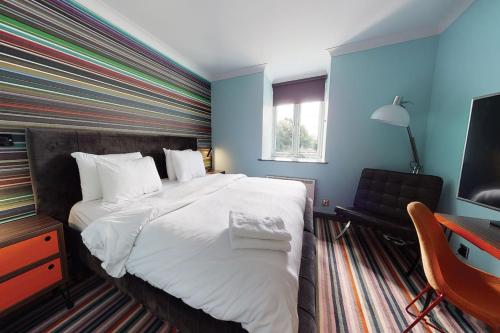 Village Hotel Leeds North