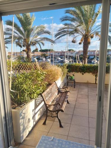 Cap Capistol Studio avec terrasse, vue port