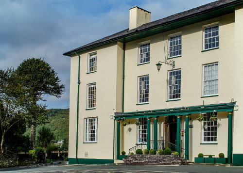 The Royal Victoria Hotel