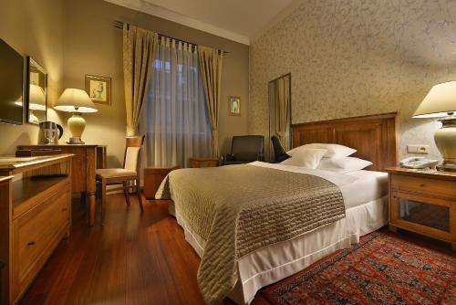 Marrol's Boutique Hotel