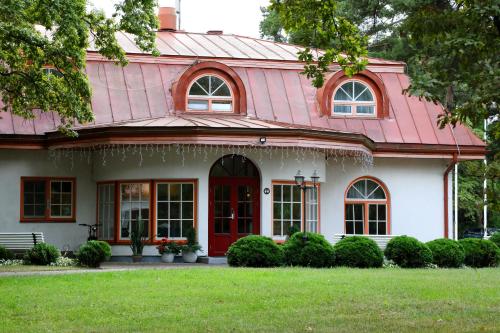 Saka Cliff Manor & SPA Hotel