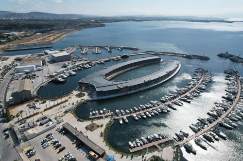 Crowne Plaza Istanbul Tuzla Viaport Marina