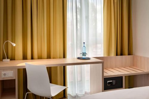 Super 8 by Wyndham Augsburg