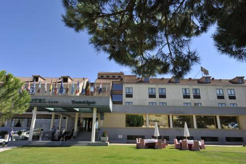 Hotel Puerta de Segovia
