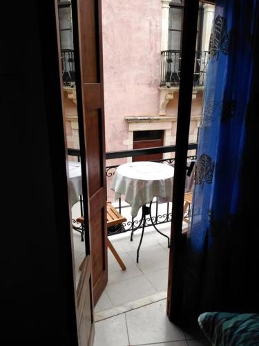 Smaragdi Rooms for Rent