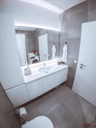 Luksuriøs ny lejlighed i centrum (83 m²)