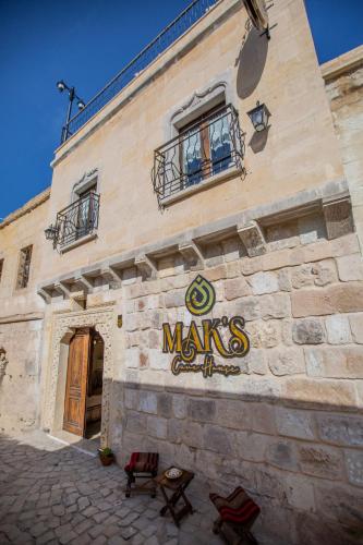 Maks Cave House