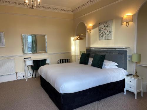 Ardross and Glencairn Guesthouse
