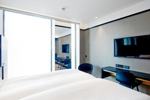 Vox Hotel