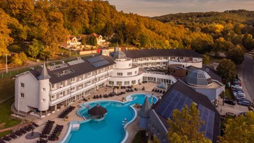Ambient Hotel And AromaSpa
