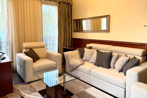 A01 Sétány-Silverine Apartmanház-Őrzött parkolóval