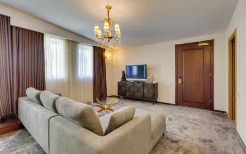 Mukhrantubani Boutique Hotel