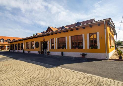 Radics Panzio Etterem