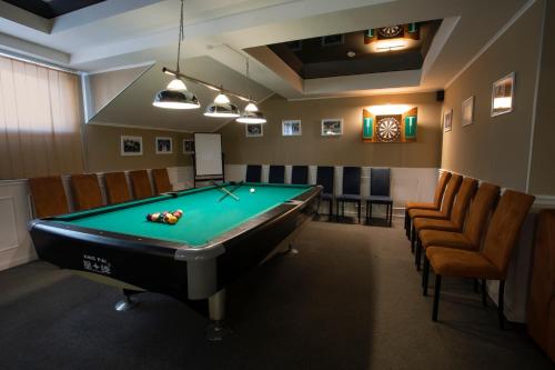 Hotel West