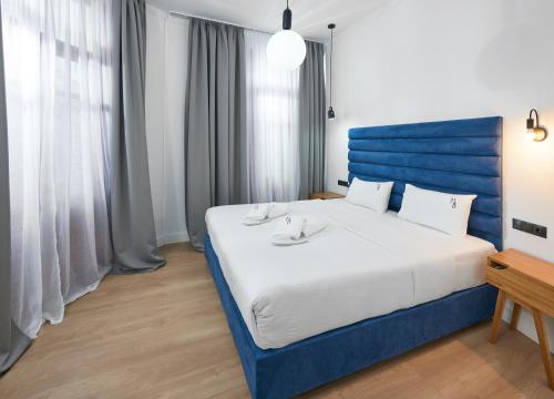 Maroon Bottle Boutique Suites