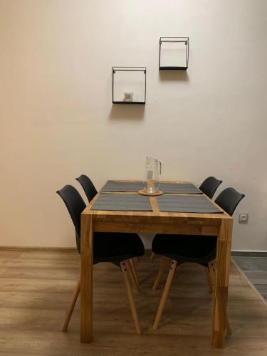 Apartmán na náměstí , s terasou Králiky