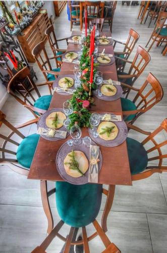 Eden By The Mountain