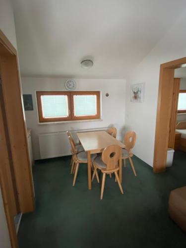 Golf- & Skipension Krug