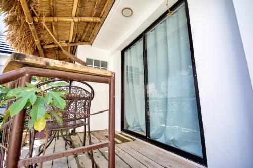 Niu Ohana East Bay Hotel and Apartments