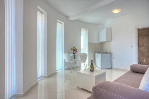 Guest House Pržno Bay