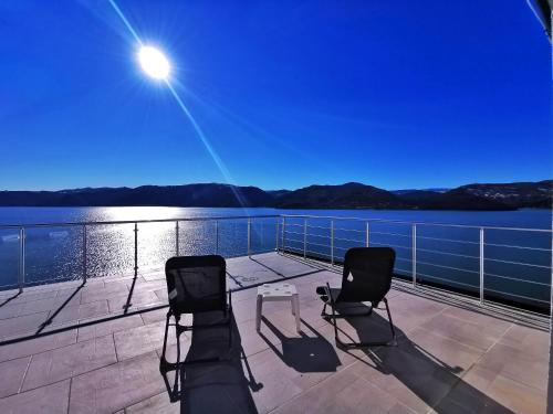 Lakeview Estate Aparthotel