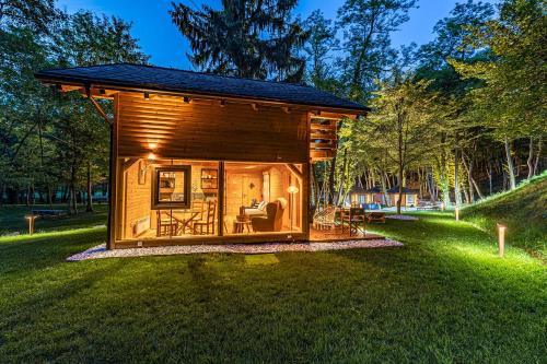 Pikol Lake Village Glamping Resort