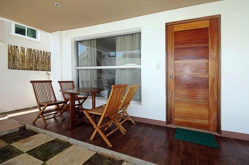 Westcliff Villa by Bluewaves