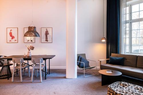 The Citadel Apartments by Daniel & Jacob's