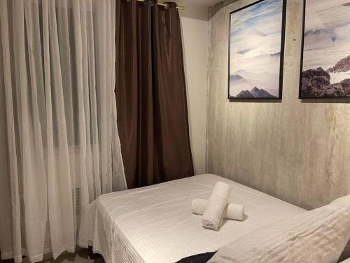 MOA Arena, SMX staycation Sea Residences by darpm