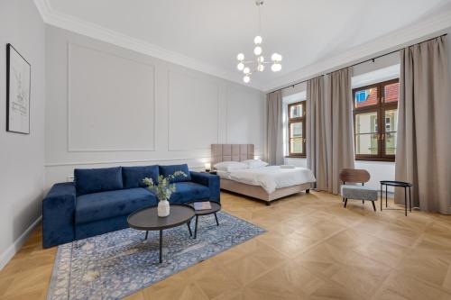 Palace Apartments