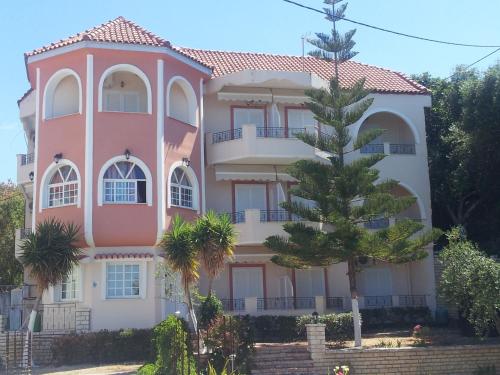 Agios Thomas Hotel