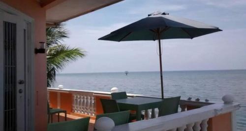 Serdena Homestay Fronting Cuatro Islas