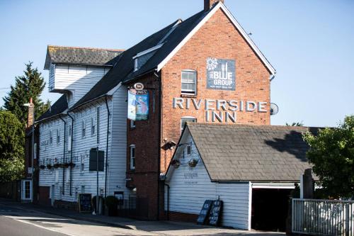Riverside Inn