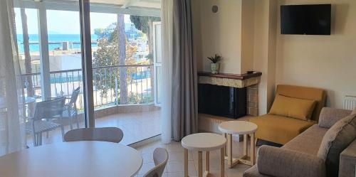 Vasilis Rooms - Apartments