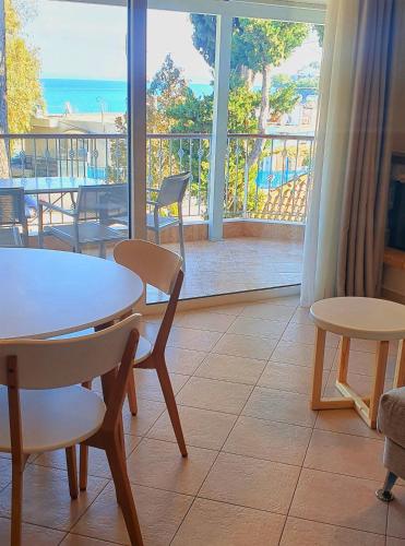 Vasilis Rooms - Apartments