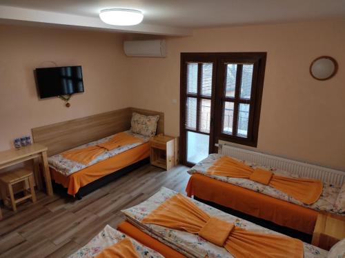 Hotel Varusha