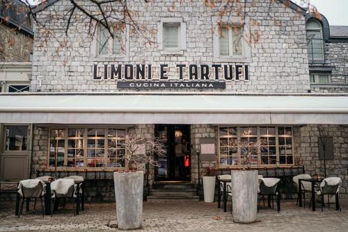 Le Saint-Amour
