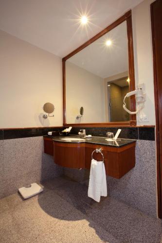 Waterfront Cebu City Hotel & Casino